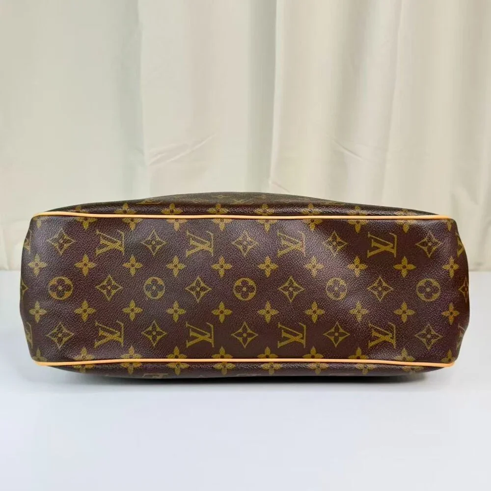 Louis Vuitton very good